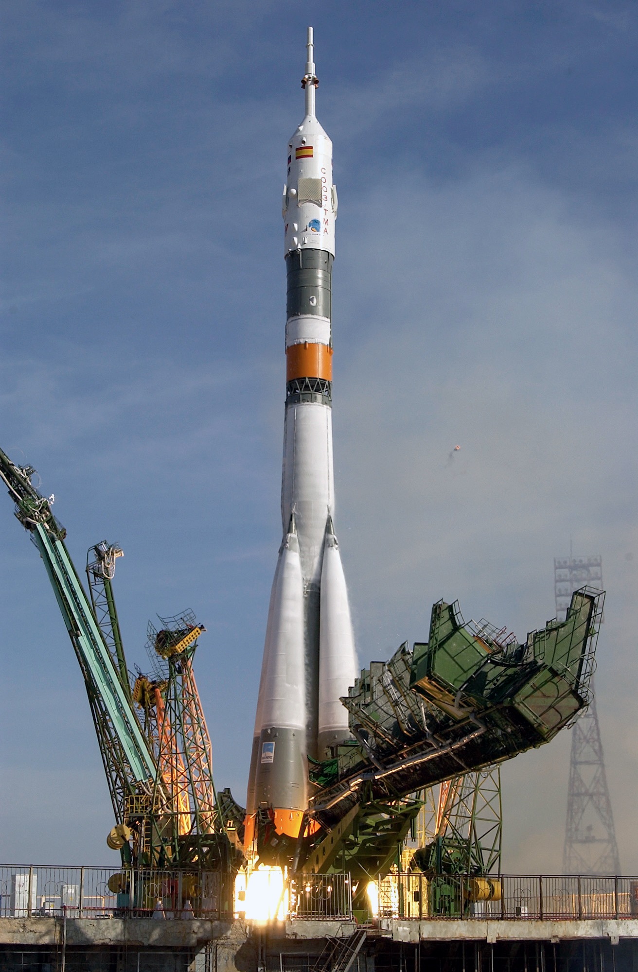Ukraine Hits Soyuz Factory